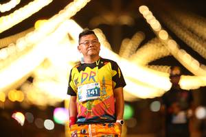 BIB: 141
                            <button type="button" onclick="openModal(14938607)" class="btn btn-primary btn-sm float-right btn-popup" data-toggle="modal" data-target=".modal-high-quality">
                        <i class="fas fa-shopping-cart"></i> Add to Cart
                    </button>
                                            <button type="button" onclick="isThisMe(14938607, true)" class="btn btn-success btn-sm float-right btn-popup btn-isme hidden" data-toggle="tooltip" data-placement="bottom" title="นี่คือรูปของคุณใช่ไหม คลิกที่นี่เพื่อเอาเข้าอัลบั้ม">
                        <i class="fas fa-plus"></i> Add to album
                    </button>
                    <button type="button" onclick="isThisMe(14938607, false)" class="btn btn-warning btn-sm float-right btn-popup btn-isnotme hidden">
                        <i class="fas fa-ban"></i> Remove from album
                    </button>
