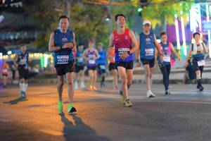 BIB: 460, 722, 46207
                            <button type="button" onclick="openModal(15031616)" class="btn btn-primary btn-sm float-right btn-popup" data-toggle="modal" data-target=".modal-high-quality">
                        <i class="fas fa-shopping-cart"></i> Add to Cart
                    </button>
                                            <button type="button" onclick="isThisMe(15031616, true)" class="btn btn-success btn-sm float-right btn-popup btn-isme hidden" data-toggle="tooltip" data-placement="bottom" title="นี่คือรูปของคุณใช่ไหม คลิกที่นี่เพื่อเอาเข้าอัลบั้ม">
                        <i class="fas fa-plus"></i> Add to album
                    </button>
                    <button type="button" onclick="isThisMe(15031616, false)" class="btn btn-warning btn-sm float-right btn-popup btn-isnotme hidden">
                        <i class="fas fa-ban"></i> Remove from album
                    </button>
