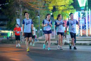 BIB: 47728, 43273
                            <button type="button" onclick="openModal(15879833)" class="btn btn-primary btn-sm float-right btn-popup" data-toggle="modal" data-target=".modal-high-quality">
                        <i class="fas fa-shopping-cart"></i> Add to Cart
                    </button>
                                            <button type="button" onclick="isThisMe(15879833, true)" class="btn btn-success btn-sm float-right btn-popup btn-isme hidden" data-toggle="tooltip" data-placement="bottom" title="นี่คือรูปของคุณใช่ไหม คลิกที่นี่เพื่อเอาเข้าอัลบั้ม">
                        <i class="fas fa-plus"></i> Add to album
                    </button>
                    <button type="button" onclick="isThisMe(15879833, false)" class="btn btn-warning btn-sm float-right btn-popup btn-isnotme hidden">
                        <i class="fas fa-ban"></i> Remove from album
                    </button>
