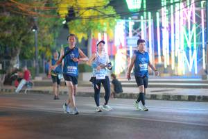 BIB: 461, 40292, 71411
                            <button type="button" onclick="openModal(15021831)" class="btn btn-primary btn-sm float-right btn-popup" data-toggle="modal" data-target=".modal-high-quality">
                        <i class="fas fa-shopping-cart"></i> Add to Cart
                    </button>
                                            <button type="button" onclick="isThisMe(15021831, true)" class="btn btn-success btn-sm float-right btn-popup btn-isme hidden" data-toggle="tooltip" data-placement="bottom" title="นี่คือรูปของคุณใช่ไหม คลิกที่นี่เพื่อเอาเข้าอัลบั้ม">
                        <i class="fas fa-plus"></i> Add to album
                    </button>
                    <button type="button" onclick="isThisMe(15021831, false)" class="btn btn-warning btn-sm float-right btn-popup btn-isnotme hidden">
                        <i class="fas fa-ban"></i> Remove from album
                    </button>