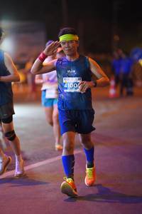 BIB: 4100
                            <button type="button" onclick="openModal(13866307)" class="btn btn-primary btn-sm float-right btn-popup" data-toggle="modal" data-target=".modal-high-quality">
                        <i class="fas fa-shopping-cart"></i> Add to Cart
                    </button>
                                            <button type="button" onclick="isThisMe(13866307, true)" class="btn btn-success btn-sm float-right btn-popup btn-isme hidden" data-toggle="tooltip" data-placement="bottom" title="นี่คือรูปของคุณใช่ไหม คลิกที่นี่เพื่อเอาเข้าอัลบั้ม">
                        <i class="fas fa-plus"></i> Add to album
                    </button>
                    <button type="button" onclick="isThisMe(13866307, false)" class="btn btn-warning btn-sm float-right btn-popup btn-isnotme hidden">
                        <i class="fas fa-ban"></i> Remove from album
                    </button>