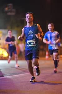 BIB: 40202
                            <button type="button" onclick="openModal(13856126)" class="btn btn-primary btn-sm float-right btn-popup" data-toggle="modal" data-target=".modal-high-quality">
                        <i class="fas fa-shopping-cart"></i> Add to Cart
                    </button>
                                            <button type="button" onclick="isThisMe(13856126, true)" class="btn btn-success btn-sm float-right btn-popup btn-isme hidden" data-toggle="tooltip" data-placement="bottom" title="นี่คือรูปของคุณใช่ไหม คลิกที่นี่เพื่อเอาเข้าอัลบั้ม">
                        <i class="fas fa-plus"></i> Add to album
                    </button>
                    <button type="button" onclick="isThisMe(13856126, false)" class="btn btn-warning btn-sm float-right btn-popup btn-isnotme hidden">
                        <i class="fas fa-ban"></i> Remove from album
                    </button>