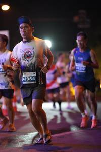 BIB: 41964
                            <button type="button" onclick="openModal(13818022)" class="btn btn-primary btn-sm float-right btn-popup" data-toggle="modal" data-target=".modal-high-quality">
                        <i class="fas fa-shopping-cart"></i> Add to Cart
                    </button>
                                            <button type="button" onclick="isThisMe(13818022, true)" class="btn btn-success btn-sm float-right btn-popup btn-isme hidden" data-toggle="tooltip" data-placement="bottom" title="นี่คือรูปของคุณใช่ไหม คลิกที่นี่เพื่อเอาเข้าอัลบั้ม">
                        <i class="fas fa-plus"></i> Add to album
                    </button>
                    <button type="button" onclick="isThisMe(13818022, false)" class="btn btn-warning btn-sm float-right btn-popup btn-isnotme hidden">
                        <i class="fas fa-ban"></i> Remove from album
                    </button>