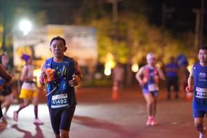 BIB: 4194, 41492
                            <button type="button" onclick="openModal(13947053)" class="btn btn-primary btn-sm float-right btn-popup" data-toggle="modal" data-target=".modal-high-quality">
                        <i class="fas fa-shopping-cart"></i> Add to Cart
                    </button>
                                            <button type="button" onclick="isThisMe(13947053, true)" class="btn btn-success btn-sm float-right btn-popup btn-isme hidden" data-toggle="tooltip" data-placement="bottom" title="นี่คือรูปของคุณใช่ไหม คลิกที่นี่เพื่อเอาเข้าอัลบั้ม">
                        <i class="fas fa-plus"></i> Add to album
                    </button>
                    <button type="button" onclick="isThisMe(13947053, false)" class="btn btn-warning btn-sm float-right btn-popup btn-isnotme hidden">
                        <i class="fas fa-ban"></i> Remove from album
                    </button>