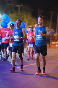 BIB: 410, 40857, 1403
                            <button type="button" onclick="openModal(13762145)" class="btn btn-primary btn-sm float-right btn-popup" data-toggle="modal" data-target=".modal-high-quality">
                        <i class="fas fa-shopping-cart"></i> Add to Cart
                    </button>
                                            <button type="button" onclick="isThisMe(13762145, true)" class="btn btn-success btn-sm float-right btn-popup btn-isme hidden" data-toggle="tooltip" data-placement="bottom" title="นี่คือรูปของคุณใช่ไหม คลิกที่นี่เพื่อเอาเข้าอัลบั้ม">
                        <i class="fas fa-plus"></i> Add to album
                    </button>
                    <button type="button" onclick="isThisMe(13762145, false)" class="btn btn-warning btn-sm float-right btn-popup btn-isnotme hidden">
                        <i class="fas fa-ban"></i> Remove from album
                    </button>