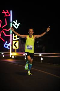 BIB: 46656
                            <button type="button" onclick="openModal(14746405)" class="btn btn-primary btn-sm float-right btn-popup" data-toggle="modal" data-target=".modal-high-quality">
                        <i class="fas fa-shopping-cart"></i> Add to Cart
                    </button>
                                            <button type="button" onclick="isThisMe(14746405, true)" class="btn btn-success btn-sm float-right btn-popup btn-isme hidden" data-toggle="tooltip" data-placement="bottom" title="นี่คือรูปของคุณใช่ไหม คลิกที่นี่เพื่อเอาเข้าอัลบั้ม">
                        <i class="fas fa-plus"></i> Add to album
                    </button>
                    <button type="button" onclick="isThisMe(14746405, false)" class="btn btn-warning btn-sm float-right btn-popup btn-isnotme hidden">
                        <i class="fas fa-ban"></i> Remove from album
                    </button>