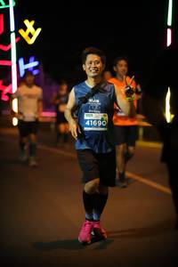 BIB: 303, 41690
                            <button type="button" onclick="openModal(15149462)" class="btn btn-primary btn-sm float-right btn-popup" data-toggle="modal" data-target=".modal-high-quality">
                        <i class="fas fa-shopping-cart"></i> Add to Cart
                    </button>
                                            <button type="button" onclick="isThisMe(15149462, true)" class="btn btn-success btn-sm float-right btn-popup btn-isme hidden" data-toggle="tooltip" data-placement="bottom" title="นี่คือรูปของคุณใช่ไหม คลิกที่นี่เพื่อเอาเข้าอัลบั้ม">
                        <i class="fas fa-plus"></i> Add to album
                    </button>
                    <button type="button" onclick="isThisMe(15149462, false)" class="btn btn-warning btn-sm float-right btn-popup btn-isnotme hidden">
                        <i class="fas fa-ban"></i> Remove from album
                    </button>