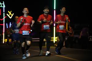 BIB: 40765, 46087, 1828, 48152
                            <button type="button" onclick="openModal(15228288)" class="btn btn-primary btn-sm float-right btn-popup" data-toggle="modal" data-target=".modal-high-quality">
                        <i class="fas fa-shopping-cart"></i> Add to Cart
                    </button>
                                            <button type="button" onclick="isThisMe(15228288, true)" class="btn btn-success btn-sm float-right btn-popup btn-isme hidden" data-toggle="tooltip" data-placement="bottom" title="นี่คือรูปของคุณใช่ไหม คลิกที่นี่เพื่อเอาเข้าอัลบั้ม">
                        <i class="fas fa-plus"></i> Add to album
                    </button>
                    <button type="button" onclick="isThisMe(15228288, false)" class="btn btn-warning btn-sm float-right btn-popup btn-isnotme hidden">
                        <i class="fas fa-ban"></i> Remove from album
                    </button>