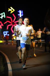 BIB: 327, 41400
                            <button type="button" onclick="openModal(14924076)" class="btn btn-primary btn-sm float-right btn-popup" data-toggle="modal" data-target=".modal-high-quality">
                        <i class="fas fa-shopping-cart"></i> Add to Cart
                    </button>
                                            <button type="button" onclick="isThisMe(14924076, true)" class="btn btn-success btn-sm float-right btn-popup btn-isme hidden" data-toggle="tooltip" data-placement="bottom" title="นี่คือรูปของคุณใช่ไหม คลิกที่นี่เพื่อเอาเข้าอัลบั้ม">
                        <i class="fas fa-plus"></i> Add to album
                    </button>
                    <button type="button" onclick="isThisMe(14924076, false)" class="btn btn-warning btn-sm float-right btn-popup btn-isnotme hidden">
                        <i class="fas fa-ban"></i> Remove from album
                    </button>