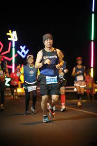 BIB: 090, 42496, 95093
                            <button type="button" onclick="openModal(15226487)" class="btn btn-primary btn-sm float-right btn-popup" data-toggle="modal" data-target=".modal-high-quality">
                        <i class="fas fa-shopping-cart"></i> Add to Cart
                    </button>
                                            <button type="button" onclick="isThisMe(15226487, true)" class="btn btn-success btn-sm float-right btn-popup btn-isme hidden" data-toggle="tooltip" data-placement="bottom" title="นี่คือรูปของคุณใช่ไหม คลิกที่นี่เพื่อเอาเข้าอัลบั้ม">
                        <i class="fas fa-plus"></i> Add to album
                    </button>
                    <button type="button" onclick="isThisMe(15226487, false)" class="btn btn-warning btn-sm float-right btn-popup btn-isnotme hidden">
                        <i class="fas fa-ban"></i> Remove from album
                    </button>