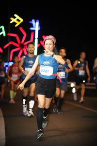 BIB: 4286
                            <button type="button" onclick="openModal(14945870)" class="btn btn-primary btn-sm float-right btn-popup" data-toggle="modal" data-target=".modal-high-quality">
                        <i class="fas fa-shopping-cart"></i> Add to Cart
                    </button>
                                            <button type="button" onclick="isThisMe(14945870, true)" class="btn btn-success btn-sm float-right btn-popup btn-isme hidden" data-toggle="tooltip" data-placement="bottom" title="นี่คือรูปของคุณใช่ไหม คลิกที่นี่เพื่อเอาเข้าอัลบั้ม">
                        <i class="fas fa-plus"></i> Add to album
                    </button>
                    <button type="button" onclick="isThisMe(14945870, false)" class="btn btn-warning btn-sm float-right btn-popup btn-isnotme hidden">
                        <i class="fas fa-ban"></i> Remove from album
                    </button>