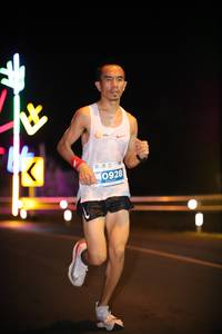 BIB: 0928
                            <button type="button" onclick="openModal(14721760)" class="btn btn-primary btn-sm float-right btn-popup" data-toggle="modal" data-target=".modal-high-quality">
                        <i class="fas fa-shopping-cart"></i> Add to Cart
                    </button>
                                            <button type="button" onclick="isThisMe(14721760, true)" class="btn btn-success btn-sm float-right btn-popup btn-isme hidden" data-toggle="tooltip" data-placement="bottom" title="นี่คือรูปของคุณใช่ไหม คลิกที่นี่เพื่อเอาเข้าอัลบั้ม">
                        <i class="fas fa-plus"></i> Add to album
                    </button>
                    <button type="button" onclick="isThisMe(14721760, false)" class="btn btn-warning btn-sm float-right btn-popup btn-isnotme hidden">
                        <i class="fas fa-ban"></i> Remove from album
                    </button>