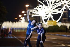 BIB: 
                            <button type="button" onclick="openModal(13739575)" class="btn btn-primary btn-sm float-right btn-popup" data-toggle="modal" data-target=".modal-high-quality">
                        <i class="fas fa-shopping-cart"></i> Add to Cart
                    </button>
                                            <button type="button" onclick="isThisMe(13739575, true)" class="btn btn-success btn-sm float-right btn-popup btn-isme hidden" data-toggle="tooltip" data-placement="bottom" title="นี่คือรูปของคุณใช่ไหม คลิกที่นี่เพื่อเอาเข้าอัลบั้ม">
                        <i class="fas fa-plus"></i> Add to album
                    </button>
                    <button type="button" onclick="isThisMe(13739575, false)" class="btn btn-warning btn-sm float-right btn-popup btn-isnotme hidden">
                        <i class="fas fa-ban"></i> Remove from album
                    </button>