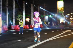 BIB: 26998
                            <button type="button" onclick="openModal(14249137)" class="btn btn-primary btn-sm float-right btn-popup" data-toggle="modal" data-target=".modal-high-quality">
                        <i class="fas fa-shopping-cart"></i> Add to Cart
                    </button>
                                            <button type="button" onclick="isThisMe(14249137, true)" class="btn btn-success btn-sm float-right btn-popup btn-isme hidden" data-toggle="tooltip" data-placement="bottom" title="นี่คือรูปของคุณใช่ไหม คลิกที่นี่เพื่อเอาเข้าอัลบั้ม">
                        <i class="fas fa-plus"></i> Add to album
                    </button>
                    <button type="button" onclick="isThisMe(14249137, false)" class="btn btn-warning btn-sm float-right btn-popup btn-isnotme hidden">
                        <i class="fas fa-ban"></i> Remove from album
                    </button>