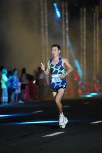 BIB: 47323
                            <button type="button" onclick="openModal(14256137)" class="btn btn-primary btn-sm float-right btn-popup" data-toggle="modal" data-target=".modal-high-quality">
                        <i class="fas fa-shopping-cart"></i> Add to Cart
                    </button>
                                            <button type="button" onclick="isThisMe(14256137, true)" class="btn btn-success btn-sm float-right btn-popup btn-isme hidden" data-toggle="tooltip" data-placement="bottom" title="นี่คือรูปของคุณใช่ไหม คลิกที่นี่เพื่อเอาเข้าอัลบั้ม">
                        <i class="fas fa-plus"></i> Add to album
                    </button>
                    <button type="button" onclick="isThisMe(14256137, false)" class="btn btn-warning btn-sm float-right btn-popup btn-isnotme hidden">
                        <i class="fas fa-ban"></i> Remove from album
                    </button>