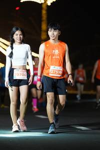 BIB: 27516, 29700
                            <button type="button" onclick="openModal(14676582)" class="btn btn-primary btn-sm float-right btn-popup" data-toggle="modal" data-target=".modal-high-quality">
                        <i class="fas fa-shopping-cart"></i> Add to Cart
                    </button>
                                            <button type="button" onclick="isThisMe(14676582, true)" class="btn btn-success btn-sm float-right btn-popup btn-isme hidden" data-toggle="tooltip" data-placement="bottom" title="นี่คือรูปของคุณใช่ไหม คลิกที่นี่เพื่อเอาเข้าอัลบั้ม">
                        <i class="fas fa-plus"></i> Add to album
                    </button>
                    <button type="button" onclick="isThisMe(14676582, false)" class="btn btn-warning btn-sm float-right btn-popup btn-isnotme hidden">
                        <i class="fas fa-ban"></i> Remove from album
                    </button>
