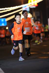 BIB: 20186
                            <button type="button" onclick="openModal(13916864)" class="btn btn-primary btn-sm float-right btn-popup" data-toggle="modal" data-target=".modal-high-quality">
                        <i class="fas fa-shopping-cart"></i> Add to Cart
                    </button>
                                            <button type="button" onclick="isThisMe(13916864, true)" class="btn btn-success btn-sm float-right btn-popup btn-isme hidden" data-toggle="tooltip" data-placement="bottom" title="นี่คือรูปของคุณใช่ไหม คลิกที่นี่เพื่อเอาเข้าอัลบั้ม">
                        <i class="fas fa-plus"></i> Add to album
                    </button>
                    <button type="button" onclick="isThisMe(13916864, false)" class="btn btn-warning btn-sm float-right btn-popup btn-isnotme hidden">
                        <i class="fas fa-ban"></i> Remove from album
                    </button>