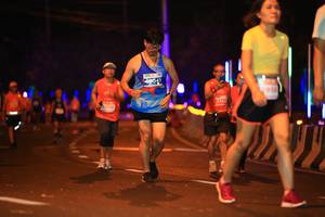 BIB: 956, 274, 3710
                            <button type="button" onclick="openModal(15366098)" class="btn btn-primary btn-sm float-right btn-popup" data-toggle="modal" data-target=".modal-high-quality">
                        <i class="fas fa-shopping-cart"></i> Add to Cart
                    </button>
                                            <button type="button" onclick="isThisMe(15366098, true)" class="btn btn-success btn-sm float-right btn-popup btn-isme hidden" data-toggle="tooltip" data-placement="bottom" title="นี่คือรูปของคุณใช่ไหม คลิกที่นี่เพื่อเอาเข้าอัลบั้ม">
                        <i class="fas fa-plus"></i> Add to album
                    </button>
                    <button type="button" onclick="isThisMe(15366098, false)" class="btn btn-warning btn-sm float-right btn-popup btn-isnotme hidden">
                        <i class="fas fa-ban"></i> Remove from album
                    </button>