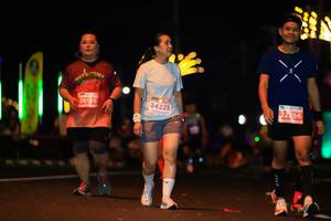 BIB: 26195, 24225
                            <button type="button" onclick="openModal(15773732)" class="btn btn-primary btn-sm float-right btn-popup" data-toggle="modal" data-target=".modal-high-quality">
                        <i class="fas fa-shopping-cart"></i> Add to Cart
                    </button>
                                            <button type="button" onclick="isThisMe(15773732, true)" class="btn btn-success btn-sm float-right btn-popup btn-isme hidden" data-toggle="tooltip" data-placement="bottom" title="นี่คือรูปของคุณใช่ไหม คลิกที่นี่เพื่อเอาเข้าอัลบั้ม">
                        <i class="fas fa-plus"></i> Add to album
                    </button>
                    <button type="button" onclick="isThisMe(15773732, false)" class="btn btn-warning btn-sm float-right btn-popup btn-isnotme hidden">
                        <i class="fas fa-ban"></i> Remove from album
                    </button>