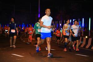 BIB: 284, 2961, 4744, 8614
                            <button type="button" onclick="openModal(15377240)" class="btn btn-primary btn-sm float-right btn-popup" data-toggle="modal" data-target=".modal-high-quality">
                        <i class="fas fa-shopping-cart"></i> Add to Cart
                    </button>
                                            <button type="button" onclick="isThisMe(15377240, true)" class="btn btn-success btn-sm float-right btn-popup btn-isme hidden" data-toggle="tooltip" data-placement="bottom" title="นี่คือรูปของคุณใช่ไหม คลิกที่นี่เพื่อเอาเข้าอัลบั้ม">
                        <i class="fas fa-plus"></i> Add to album
                    </button>
                    <button type="button" onclick="isThisMe(15377240, false)" class="btn btn-warning btn-sm float-right btn-popup btn-isnotme hidden">
                        <i class="fas fa-ban"></i> Remove from album
                    </button>