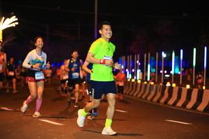 BIB: 429
                            <button type="button" onclick="openModal(15376307)" class="btn btn-primary btn-sm float-right btn-popup" data-toggle="modal" data-target=".modal-high-quality">
                        <i class="fas fa-shopping-cart"></i> Add to Cart
                    </button>
                                            <button type="button" onclick="isThisMe(15376307, true)" class="btn btn-success btn-sm float-right btn-popup btn-isme hidden" data-toggle="tooltip" data-placement="bottom" title="นี่คือรูปของคุณใช่ไหม คลิกที่นี่เพื่อเอาเข้าอัลบั้ม">
                        <i class="fas fa-plus"></i> Add to album
                    </button>
                    <button type="button" onclick="isThisMe(15376307, false)" class="btn btn-warning btn-sm float-right btn-popup btn-isnotme hidden">
                        <i class="fas fa-ban"></i> Remove from album
                    </button>