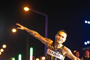 BIB: 100
                            <button type="button" onclick="openModal(15869673)" class="btn btn-primary btn-sm float-right btn-popup" data-toggle="modal" data-target=".modal-high-quality">
                        <i class="fas fa-shopping-cart"></i> Add to Cart
                    </button>
                                            <button type="button" onclick="isThisMe(15869673, true)" class="btn btn-success btn-sm float-right btn-popup btn-isme hidden" data-toggle="tooltip" data-placement="bottom" title="นี่คือรูปของคุณใช่ไหม คลิกที่นี่เพื่อเอาเข้าอัลบั้ม">
                        <i class="fas fa-plus"></i> Add to album
                    </button>
                    <button type="button" onclick="isThisMe(15869673, false)" class="btn btn-warning btn-sm float-right btn-popup btn-isnotme hidden">
                        <i class="fas fa-ban"></i> Remove from album
                    </button>