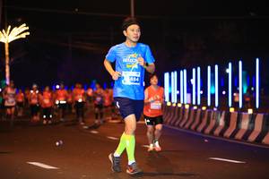 BIB: 884
                            <button type="button" onclick="openModal(15358078)" class="btn btn-primary btn-sm float-right btn-popup" data-toggle="modal" data-target=".modal-high-quality">
                        <i class="fas fa-shopping-cart"></i> Add to Cart
                    </button>
                                            <button type="button" onclick="isThisMe(15358078, true)" class="btn btn-success btn-sm float-right btn-popup btn-isme hidden" data-toggle="tooltip" data-placement="bottom" title="นี่คือรูปของคุณใช่ไหม คลิกที่นี่เพื่อเอาเข้าอัลบั้ม">
                        <i class="fas fa-plus"></i> Add to album
                    </button>
                    <button type="button" onclick="isThisMe(15358078, false)" class="btn btn-warning btn-sm float-right btn-popup btn-isnotme hidden">
                        <i class="fas fa-ban"></i> Remove from album
                    </button>