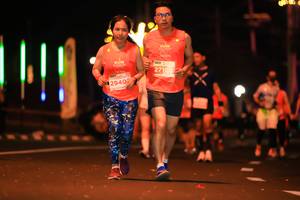 BIB: 2710, 12940
                            <button type="button" onclick="openModal(15773706)" class="btn btn-primary btn-sm float-right btn-popup" data-toggle="modal" data-target=".modal-high-quality">
                        <i class="fas fa-shopping-cart"></i> Add to Cart
                    </button>
                                            <button type="button" onclick="isThisMe(15773706, true)" class="btn btn-success btn-sm float-right btn-popup btn-isme hidden" data-toggle="tooltip" data-placement="bottom" title="นี่คือรูปของคุณใช่ไหม คลิกที่นี่เพื่อเอาเข้าอัลบั้ม">
                        <i class="fas fa-plus"></i> Add to album
                    </button>
                    <button type="button" onclick="isThisMe(15773706, false)" class="btn btn-warning btn-sm float-right btn-popup btn-isnotme hidden">
                        <i class="fas fa-ban"></i> Remove from album
                    </button>