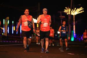 BIB: 2019, 20465
                            <button type="button" onclick="openModal(15374922)" class="btn btn-primary btn-sm float-right btn-popup" data-toggle="modal" data-target=".modal-high-quality">
                        <i class="fas fa-shopping-cart"></i> Add to Cart
                    </button>
                                            <button type="button" onclick="isThisMe(15374922, true)" class="btn btn-success btn-sm float-right btn-popup btn-isme hidden" data-toggle="tooltip" data-placement="bottom" title="นี่คือรูปของคุณใช่ไหม คลิกที่นี่เพื่อเอาเข้าอัลบั้ม">
                        <i class="fas fa-plus"></i> Add to album
                    </button>
                    <button type="button" onclick="isThisMe(15374922, false)" class="btn btn-warning btn-sm float-right btn-popup btn-isnotme hidden">
                        <i class="fas fa-ban"></i> Remove from album
                    </button>