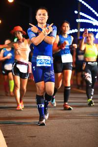 BIB: 40104
                            <button type="button" onclick="openModal(15174619)" class="btn btn-primary btn-sm float-right btn-popup" data-toggle="modal" data-target=".modal-high-quality">
                        <i class="fas fa-shopping-cart"></i> Add to Cart
                    </button>
                                            <button type="button" onclick="isThisMe(15174619, true)" class="btn btn-success btn-sm float-right btn-popup btn-isme hidden" data-toggle="tooltip" data-placement="bottom" title="นี่คือรูปของคุณใช่ไหม คลิกที่นี่เพื่อเอาเข้าอัลบั้ม">
                        <i class="fas fa-plus"></i> Add to album
                    </button>
                    <button type="button" onclick="isThisMe(15174619, false)" class="btn btn-warning btn-sm float-right btn-popup btn-isnotme hidden">
                        <i class="fas fa-ban"></i> Remove from album
                    </button>