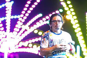 BIB: 40580
                            <button type="button" onclick="openModal(15869736)" class="btn btn-primary btn-sm float-right btn-popup" data-toggle="modal" data-target=".modal-high-quality">
                        <i class="fas fa-shopping-cart"></i> Add to Cart
                    </button>
                                            <button type="button" onclick="isThisMe(15869736, true)" class="btn btn-success btn-sm float-right btn-popup btn-isme hidden" data-toggle="tooltip" data-placement="bottom" title="นี่คือรูปของคุณใช่ไหม คลิกที่นี่เพื่อเอาเข้าอัลบั้ม">
                        <i class="fas fa-plus"></i> Add to album
                    </button>
                    <button type="button" onclick="isThisMe(15869736, false)" class="btn btn-warning btn-sm float-right btn-popup btn-isnotme hidden">
                        <i class="fas fa-ban"></i> Remove from album
                    </button>