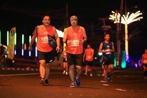 BIB: 2019, 2065
                            <button type="button" onclick="openModal(15374945)" class="btn btn-primary btn-sm float-right btn-popup" data-toggle="modal" data-target=".modal-high-quality">
                        <i class="fas fa-shopping-cart"></i> Add to Cart
                    </button>
                                            <button type="button" onclick="isThisMe(15374945, true)" class="btn btn-success btn-sm float-right btn-popup btn-isme hidden" data-toggle="tooltip" data-placement="bottom" title="นี่คือรูปของคุณใช่ไหม คลิกที่นี่เพื่อเอาเข้าอัลบั้ม">
                        <i class="fas fa-plus"></i> Add to album
                    </button>
                    <button type="button" onclick="isThisMe(15374945, false)" class="btn btn-warning btn-sm float-right btn-popup btn-isnotme hidden">
                        <i class="fas fa-ban"></i> Remove from album
                    </button>