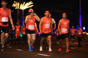 BIB: 28654, 26029, 23733, 22236
                            <button type="button" onclick="openModal(15365977)" class="btn btn-primary btn-sm float-right btn-popup" data-toggle="modal" data-target=".modal-high-quality">
                        <i class="fas fa-shopping-cart"></i> Add to Cart
                    </button>
                                            <button type="button" onclick="isThisMe(15365977, true)" class="btn btn-success btn-sm float-right btn-popup btn-isme hidden" data-toggle="tooltip" data-placement="bottom" title="นี่คือรูปของคุณใช่ไหม คลิกที่นี่เพื่อเอาเข้าอัลบั้ม">
                        <i class="fas fa-plus"></i> Add to album
                    </button>
                    <button type="button" onclick="isThisMe(15365977, false)" class="btn btn-warning btn-sm float-right btn-popup btn-isnotme hidden">
                        <i class="fas fa-ban"></i> Remove from album
                    </button>