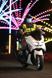 BIB: 
                            <button type="button" onclick="openModal(14750946)" class="btn btn-primary btn-sm float-right btn-popup" data-toggle="modal" data-target=".modal-high-quality">
                        <i class="fas fa-shopping-cart"></i> Add to Cart
                    </button>
                                            <button type="button" onclick="isThisMe(14750946, true)" class="btn btn-success btn-sm float-right btn-popup btn-isme hidden" data-toggle="tooltip" data-placement="bottom" title="นี่คือรูปของคุณใช่ไหม คลิกที่นี่เพื่อเอาเข้าอัลบั้ม">
                        <i class="fas fa-plus"></i> Add to album
                    </button>
                    <button type="button" onclick="isThisMe(14750946, false)" class="btn btn-warning btn-sm float-right btn-popup btn-isnotme hidden">
                        <i class="fas fa-ban"></i> Remove from album
                    </button>