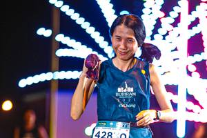 BIB: 428
                            <button type="button" onclick="openModal(15870367)" class="btn btn-primary btn-sm float-right btn-popup" data-toggle="modal" data-target=".modal-high-quality">
                        <i class="fas fa-shopping-cart"></i> Add to Cart
                    </button>
                                            <button type="button" onclick="isThisMe(15870367, true)" class="btn btn-success btn-sm float-right btn-popup btn-isme hidden" data-toggle="tooltip" data-placement="bottom" title="นี่คือรูปของคุณใช่ไหม คลิกที่นี่เพื่อเอาเข้าอัลบั้ม">
                        <i class="fas fa-plus"></i> Add to album
                    </button>
                    <button type="button" onclick="isThisMe(15870367, false)" class="btn btn-warning btn-sm float-right btn-popup btn-isnotme hidden">
                        <i class="fas fa-ban"></i> Remove from album
                    </button>