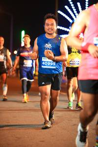 BIB: 400, 40995
                            <button type="button" onclick="openModal(15324294)" class="btn btn-primary btn-sm float-right btn-popup" data-toggle="modal" data-target=".modal-high-quality">
                        <i class="fas fa-shopping-cart"></i> Add to Cart
                    </button>
                                            <button type="button" onclick="isThisMe(15324294, true)" class="btn btn-success btn-sm float-right btn-popup btn-isme hidden" data-toggle="tooltip" data-placement="bottom" title="นี่คือรูปของคุณใช่ไหม คลิกที่นี่เพื่อเอาเข้าอัลบั้ม">
                        <i class="fas fa-plus"></i> Add to album
                    </button>
                    <button type="button" onclick="isThisMe(15324294, false)" class="btn btn-warning btn-sm float-right btn-popup btn-isnotme hidden">
                        <i class="fas fa-ban"></i> Remove from album
                    </button>