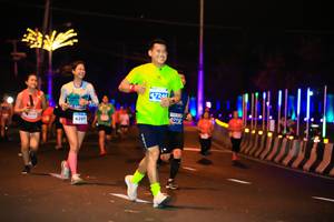 BIB: 42911
                            <button type="button" onclick="openModal(15774224)" class="btn btn-primary btn-sm float-right btn-popup" data-toggle="modal" data-target=".modal-high-quality">
                        <i class="fas fa-shopping-cart"></i> Add to Cart
                    </button>
                                            <button type="button" onclick="isThisMe(15774224, true)" class="btn btn-success btn-sm float-right btn-popup btn-isme hidden" data-toggle="tooltip" data-placement="bottom" title="นี่คือรูปของคุณใช่ไหม คลิกที่นี่เพื่อเอาเข้าอัลบั้ม">
                        <i class="fas fa-plus"></i> Add to album
                    </button>
                    <button type="button" onclick="isThisMe(15774224, false)" class="btn btn-warning btn-sm float-right btn-popup btn-isnotme hidden">
                        <i class="fas fa-ban"></i> Remove from album
                    </button>