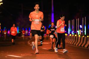 BIB: 21207, 29801
                            <button type="button" onclick="openModal(15773813)" class="btn btn-primary btn-sm float-right btn-popup" data-toggle="modal" data-target=".modal-high-quality">
                        <i class="fas fa-shopping-cart"></i> Add to Cart
                    </button>
                                            <button type="button" onclick="isThisMe(15773813, true)" class="btn btn-success btn-sm float-right btn-popup btn-isme hidden" data-toggle="tooltip" data-placement="bottom" title="นี่คือรูปของคุณใช่ไหม คลิกที่นี่เพื่อเอาเข้าอัลบั้ม">
                        <i class="fas fa-plus"></i> Add to album
                    </button>
                    <button type="button" onclick="isThisMe(15773813, false)" class="btn btn-warning btn-sm float-right btn-popup btn-isnotme hidden">
                        <i class="fas fa-ban"></i> Remove from album
                    </button>