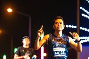 BIB: 40129
                            <button type="button" onclick="openModal(15868801)" class="btn btn-primary btn-sm float-right btn-popup" data-toggle="modal" data-target=".modal-high-quality">
                        <i class="fas fa-shopping-cart"></i> Add to Cart
                    </button>
                                            <button type="button" onclick="isThisMe(15868801, true)" class="btn btn-success btn-sm float-right btn-popup btn-isme hidden" data-toggle="tooltip" data-placement="bottom" title="นี่คือรูปของคุณใช่ไหม คลิกที่นี่เพื่อเอาเข้าอัลบั้ม">
                        <i class="fas fa-plus"></i> Add to album
                    </button>
                    <button type="button" onclick="isThisMe(15868801, false)" class="btn btn-warning btn-sm float-right btn-popup btn-isnotme hidden">
                        <i class="fas fa-ban"></i> Remove from album
                    </button>