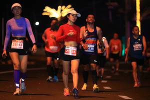 BIB: 28143, 24470, 0738
                            <button type="button" onclick="openModal(15359925)" class="btn btn-primary btn-sm float-right btn-popup" data-toggle="modal" data-target=".modal-high-quality">
                        <i class="fas fa-shopping-cart"></i> Add to Cart
                    </button>
                                            <button type="button" onclick="isThisMe(15359925, true)" class="btn btn-success btn-sm float-right btn-popup btn-isme hidden" data-toggle="tooltip" data-placement="bottom" title="นี่คือรูปของคุณใช่ไหม คลิกที่นี่เพื่อเอาเข้าอัลบั้ม">
                        <i class="fas fa-plus"></i> Add to album
                    </button>
                    <button type="button" onclick="isThisMe(15359925, false)" class="btn btn-warning btn-sm float-right btn-popup btn-isnotme hidden">
                        <i class="fas fa-ban"></i> Remove from album
                    </button>