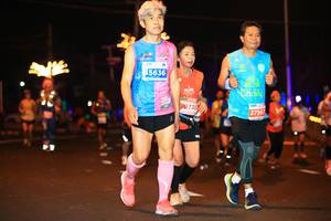 BIB: 5636, 0730, 27567
                            <button type="button" onclick="openModal(15358350)" class="btn btn-primary btn-sm float-right btn-popup" data-toggle="modal" data-target=".modal-high-quality">
                        <i class="fas fa-shopping-cart"></i> Add to Cart
                    </button>
                                            <button type="button" onclick="isThisMe(15358350, true)" class="btn btn-success btn-sm float-right btn-popup btn-isme hidden" data-toggle="tooltip" data-placement="bottom" title="นี่คือรูปของคุณใช่ไหม คลิกที่นี่เพื่อเอาเข้าอัลบั้ม">
                        <i class="fas fa-plus"></i> Add to album
                    </button>
                    <button type="button" onclick="isThisMe(15358350, false)" class="btn btn-warning btn-sm float-right btn-popup btn-isnotme hidden">
                        <i class="fas fa-ban"></i> Remove from album
                    </button>