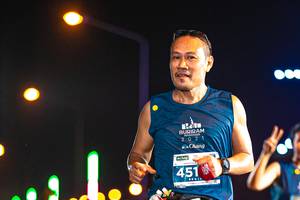 BIB: 451
                            <button type="button" onclick="openModal(15871987)" class="btn btn-primary btn-sm float-right btn-popup" data-toggle="modal" data-target=".modal-high-quality">
                        <i class="fas fa-shopping-cart"></i> Add to Cart
                    </button>
                                            <button type="button" onclick="isThisMe(15871987, true)" class="btn btn-success btn-sm float-right btn-popup btn-isme hidden" data-toggle="tooltip" data-placement="bottom" title="นี่คือรูปของคุณใช่ไหม คลิกที่นี่เพื่อเอาเข้าอัลบั้ม">
                        <i class="fas fa-plus"></i> Add to album
                    </button>
                    <button type="button" onclick="isThisMe(15871987, false)" class="btn btn-warning btn-sm float-right btn-popup btn-isnotme hidden">
                        <i class="fas fa-ban"></i> Remove from album
                    </button>