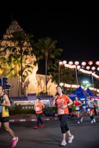 BIB: 3746
                            <button type="button" onclick="openModal(15621779)" class="btn btn-primary btn-sm float-right btn-popup" data-toggle="modal" data-target=".modal-high-quality">
                        <i class="fas fa-shopping-cart"></i> Add to Cart
                    </button>
                                            <button type="button" onclick="isThisMe(15621779, true)" class="btn btn-success btn-sm float-right btn-popup btn-isme hidden" data-toggle="tooltip" data-placement="bottom" title="นี่คือรูปของคุณใช่ไหม คลิกที่นี่เพื่อเอาเข้าอัลบั้ม">
                        <i class="fas fa-plus"></i> Add to album
                    </button>
                    <button type="button" onclick="isThisMe(15621779, false)" class="btn btn-warning btn-sm float-right btn-popup btn-isnotme hidden">
                        <i class="fas fa-ban"></i> Remove from album
                    </button>