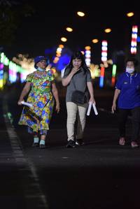 BIB: 
                            <button type="button" onclick="openModal(14651071)" class="btn btn-primary btn-sm float-right btn-popup" data-toggle="modal" data-target=".modal-high-quality">
                        <i class="fas fa-shopping-cart"></i> Add to Cart
                    </button>
                                            <button type="button" onclick="isThisMe(14651071, true)" class="btn btn-success btn-sm float-right btn-popup btn-isme hidden" data-toggle="tooltip" data-placement="bottom" title="นี่คือรูปของคุณใช่ไหม คลิกที่นี่เพื่อเอาเข้าอัลบั้ม">
                        <i class="fas fa-plus"></i> Add to album
                    </button>
                    <button type="button" onclick="isThisMe(14651071, false)" class="btn btn-warning btn-sm float-right btn-popup btn-isnotme hidden">
                        <i class="fas fa-ban"></i> Remove from album
                    </button>