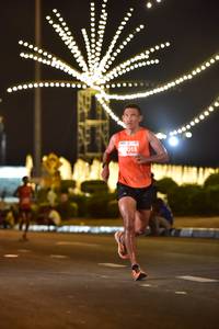 BIB: 013
                            <button type="button" onclick="openModal(14115698)" class="btn btn-primary btn-sm float-right btn-popup" data-toggle="modal" data-target=".modal-high-quality">
                        <i class="fas fa-shopping-cart"></i> Add to Cart
                    </button>
                                            <button type="button" onclick="isThisMe(14115698, true)" class="btn btn-success btn-sm float-right btn-popup btn-isme hidden" data-toggle="tooltip" data-placement="bottom" title="นี่คือรูปของคุณใช่ไหม คลิกที่นี่เพื่อเอาเข้าอัลบั้ม">
                        <i class="fas fa-plus"></i> Add to album
                    </button>
                    <button type="button" onclick="isThisMe(14115698, false)" class="btn btn-warning btn-sm float-right btn-popup btn-isnotme hidden">
                        <i class="fas fa-ban"></i> Remove from album
                    </button>