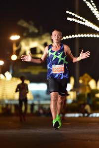 BIB: 20915
                            <button type="button" onclick="openModal(14114833)" class="btn btn-primary btn-sm float-right btn-popup" data-toggle="modal" data-target=".modal-high-quality">
                        <i class="fas fa-shopping-cart"></i> Add to Cart
                    </button>
                                            <button type="button" onclick="isThisMe(14114833, true)" class="btn btn-success btn-sm float-right btn-popup btn-isme hidden" data-toggle="tooltip" data-placement="bottom" title="นี่คือรูปของคุณใช่ไหม คลิกที่นี่เพื่อเอาเข้าอัลบั้ม">
                        <i class="fas fa-plus"></i> Add to album
                    </button>
                    <button type="button" onclick="isThisMe(14114833, false)" class="btn btn-warning btn-sm float-right btn-popup btn-isnotme hidden">
                        <i class="fas fa-ban"></i> Remove from album
                    </button>