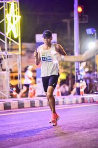 BIB: 4230
                            <button type="button" onclick="openModal(15790588)" class="btn btn-primary btn-sm float-right btn-popup" data-toggle="modal" data-target=".modal-high-quality">
                        <i class="fas fa-shopping-cart"></i> Add to Cart
                    </button>
                                            <button type="button" onclick="isThisMe(15790588, true)" class="btn btn-success btn-sm float-right btn-popup btn-isme hidden" data-toggle="tooltip" data-placement="bottom" title="นี่คือรูปของคุณใช่ไหม คลิกที่นี่เพื่อเอาเข้าอัลบั้ม">
                        <i class="fas fa-plus"></i> Add to album
                    </button>
                    <button type="button" onclick="isThisMe(15790588, false)" class="btn btn-warning btn-sm float-right btn-popup btn-isnotme hidden">
                        <i class="fas fa-ban"></i> Remove from album
                    </button>