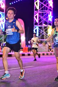 BIB: 46452
                            <button type="button" onclick="openModal(15360401)" class="btn btn-primary btn-sm float-right btn-popup" data-toggle="modal" data-target=".modal-high-quality">
                        <i class="fas fa-shopping-cart"></i> Add to Cart
                    </button>
                                            <button type="button" onclick="isThisMe(15360401, true)" class="btn btn-success btn-sm float-right btn-popup btn-isme hidden" data-toggle="tooltip" data-placement="bottom" title="นี่คือรูปของคุณใช่ไหม คลิกที่นี่เพื่อเอาเข้าอัลบั้ม">
                        <i class="fas fa-plus"></i> Add to album
                    </button>
                    <button type="button" onclick="isThisMe(15360401, false)" class="btn btn-warning btn-sm float-right btn-popup btn-isnotme hidden">
                        <i class="fas fa-ban"></i> Remove from album
                    </button>