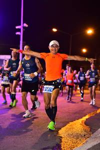 BIB: 4153, 1275
                            <button type="button" onclick="openModal(15384320)" class="btn btn-primary btn-sm float-right btn-popup" data-toggle="modal" data-target=".modal-high-quality">
                        <i class="fas fa-shopping-cart"></i> Add to Cart
                    </button>
                                            <button type="button" onclick="isThisMe(15384320, true)" class="btn btn-success btn-sm float-right btn-popup btn-isme hidden" data-toggle="tooltip" data-placement="bottom" title="นี่คือรูปของคุณใช่ไหม คลิกที่นี่เพื่อเอาเข้าอัลบั้ม">
                        <i class="fas fa-plus"></i> Add to album
                    </button>
                    <button type="button" onclick="isThisMe(15384320, false)" class="btn btn-warning btn-sm float-right btn-popup btn-isnotme hidden">
                        <i class="fas fa-ban"></i> Remove from album
                    </button>