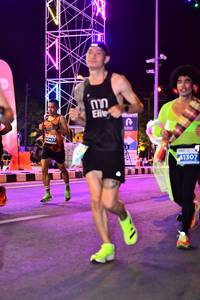 BIB: 40437, 1307
                            <button type="button" onclick="openModal(15388878)" class="btn btn-primary btn-sm float-right btn-popup" data-toggle="modal" data-target=".modal-high-quality">
                        <i class="fas fa-shopping-cart"></i> Add to Cart
                    </button>
                                            <button type="button" onclick="isThisMe(15388878, true)" class="btn btn-success btn-sm float-right btn-popup btn-isme hidden" data-toggle="tooltip" data-placement="bottom" title="นี่คือรูปของคุณใช่ไหม คลิกที่นี่เพื่อเอาเข้าอัลบั้ม">
                        <i class="fas fa-plus"></i> Add to album
                    </button>
                    <button type="button" onclick="isThisMe(15388878, false)" class="btn btn-warning btn-sm float-right btn-popup btn-isnotme hidden">
                        <i class="fas fa-ban"></i> Remove from album
                    </button>